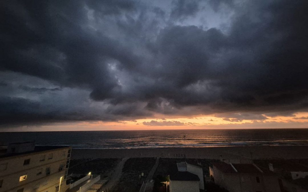 Les tendències aposten per un embossament d’aire fred retrògrad amb certa inestabilitat per a la pròxima setmana🌧☁️⛈️🍂🍁